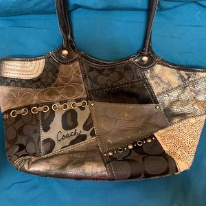 Coach Purse 🛑